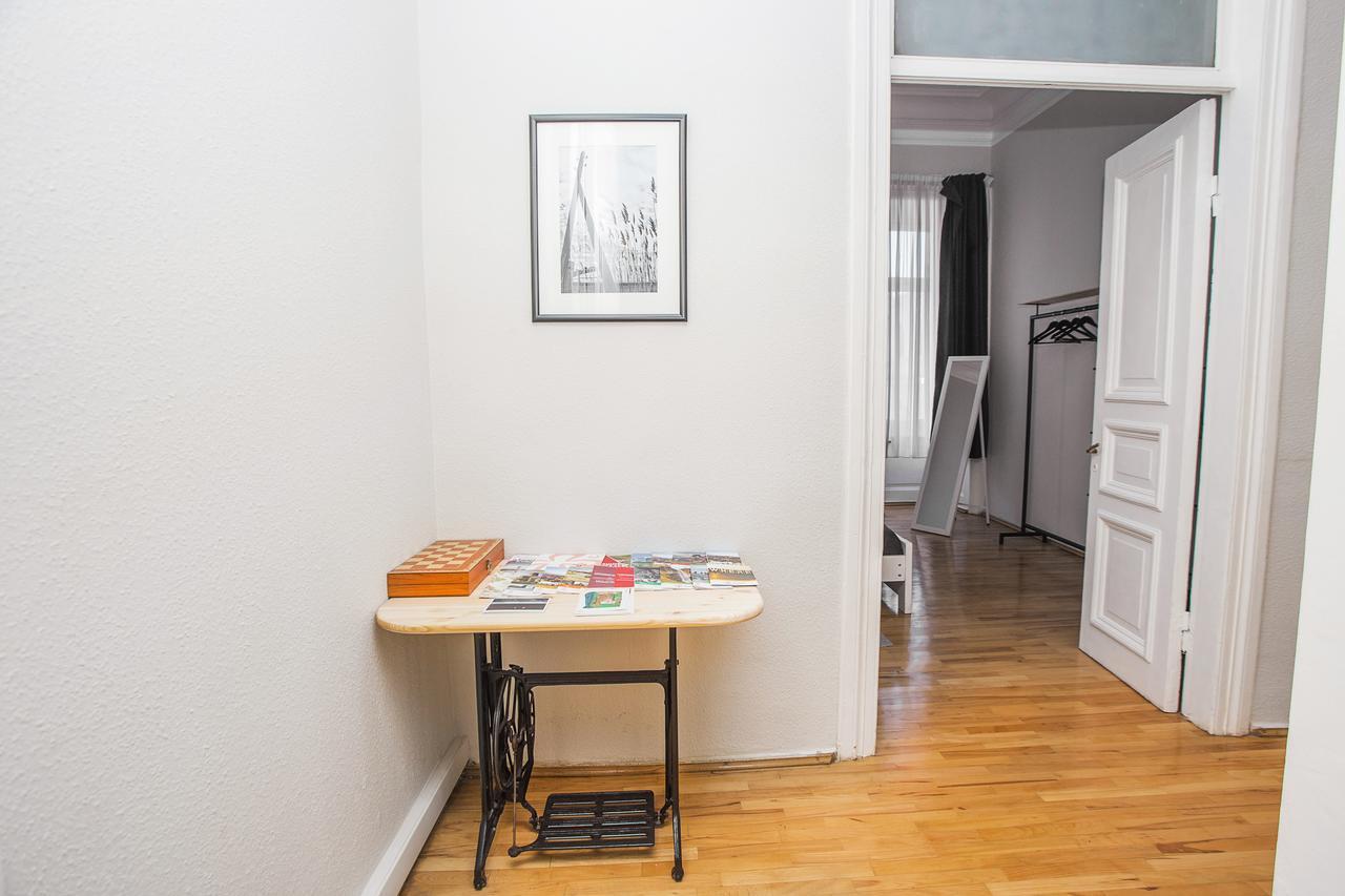 Charming 2Br Apartment In Old Tbilisi - By Wehost Bagian luar foto