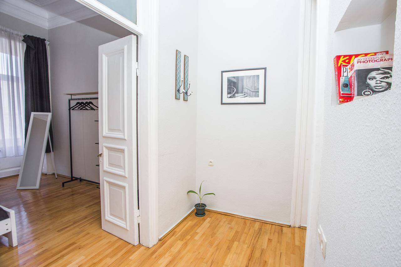 Charming 2Br Apartment In Old Tbilisi - By Wehost Bagian luar foto