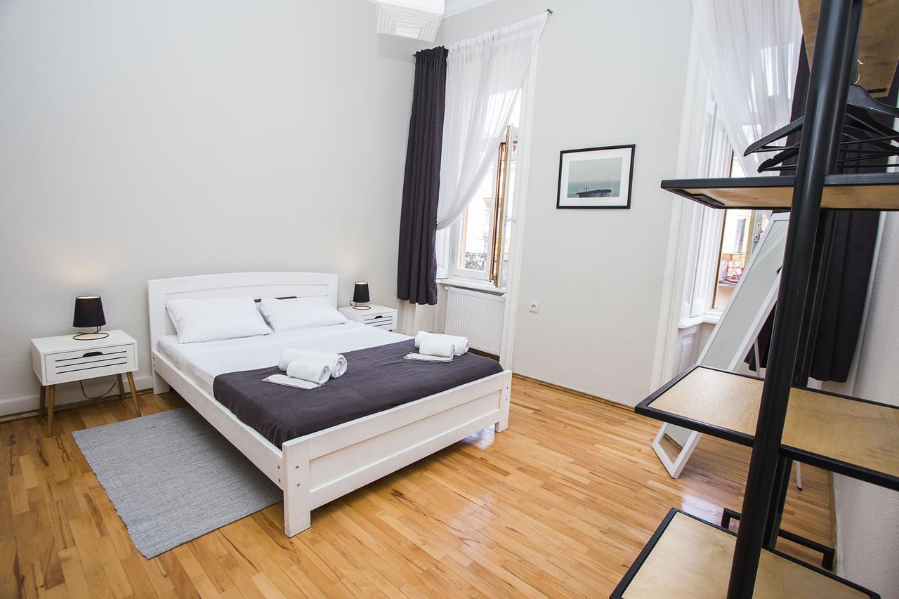 Charming 2Br Apartment In Old Tbilisi - By Wehost Bagian luar foto