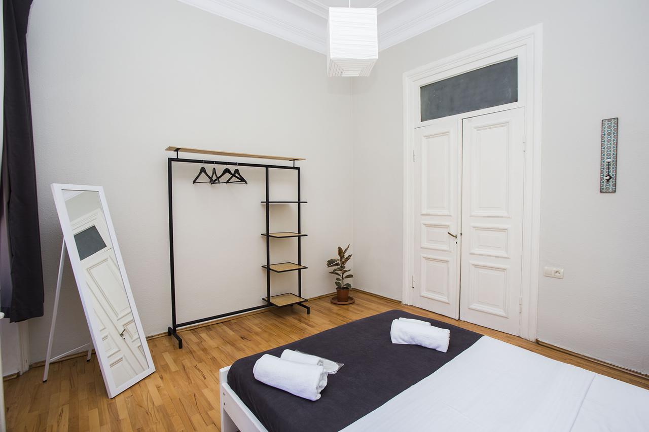 Charming 2Br Apartment In Old Tbilisi - By Wehost Bagian luar foto